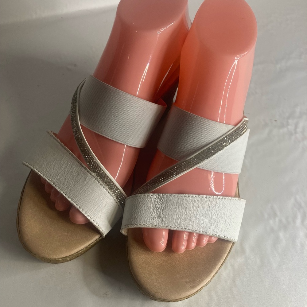 Mariella Rhinestone Flip Flops Wedge Slip On  Sandals 8